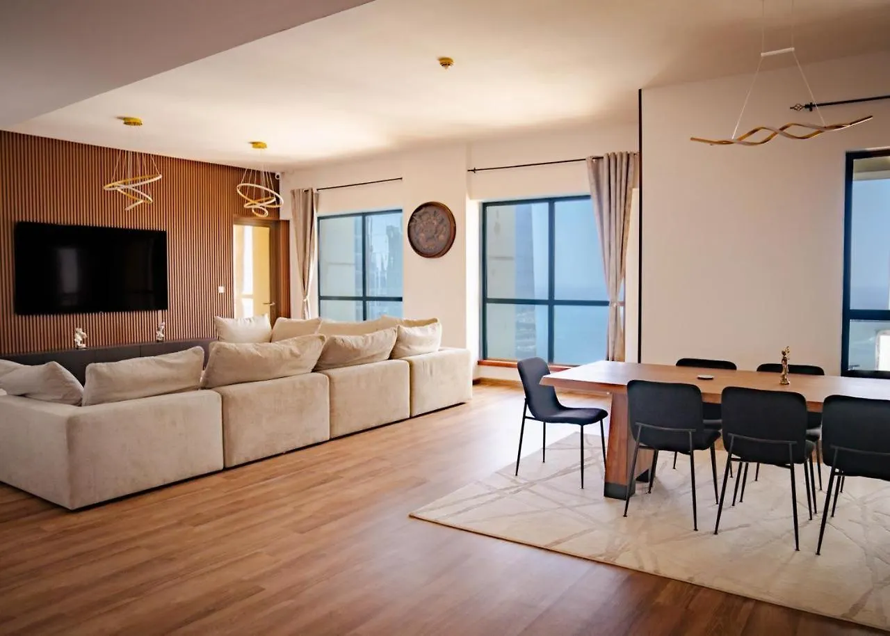 Dejaview, Luxurious Hostel - Jbr, Dubai